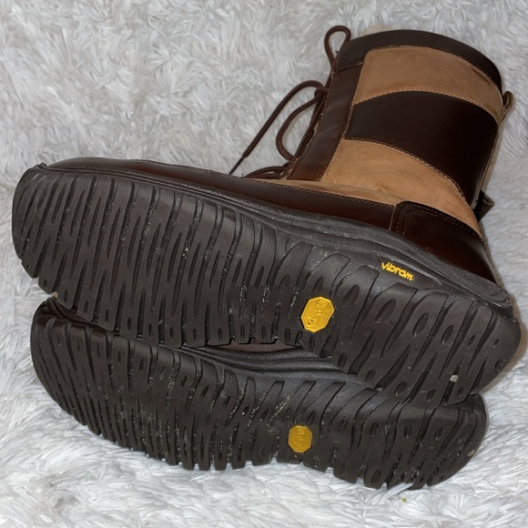 Ugg  Mixon  winter waterproof duck  Snow boot. Size 9.5 - Picture 6 of 7